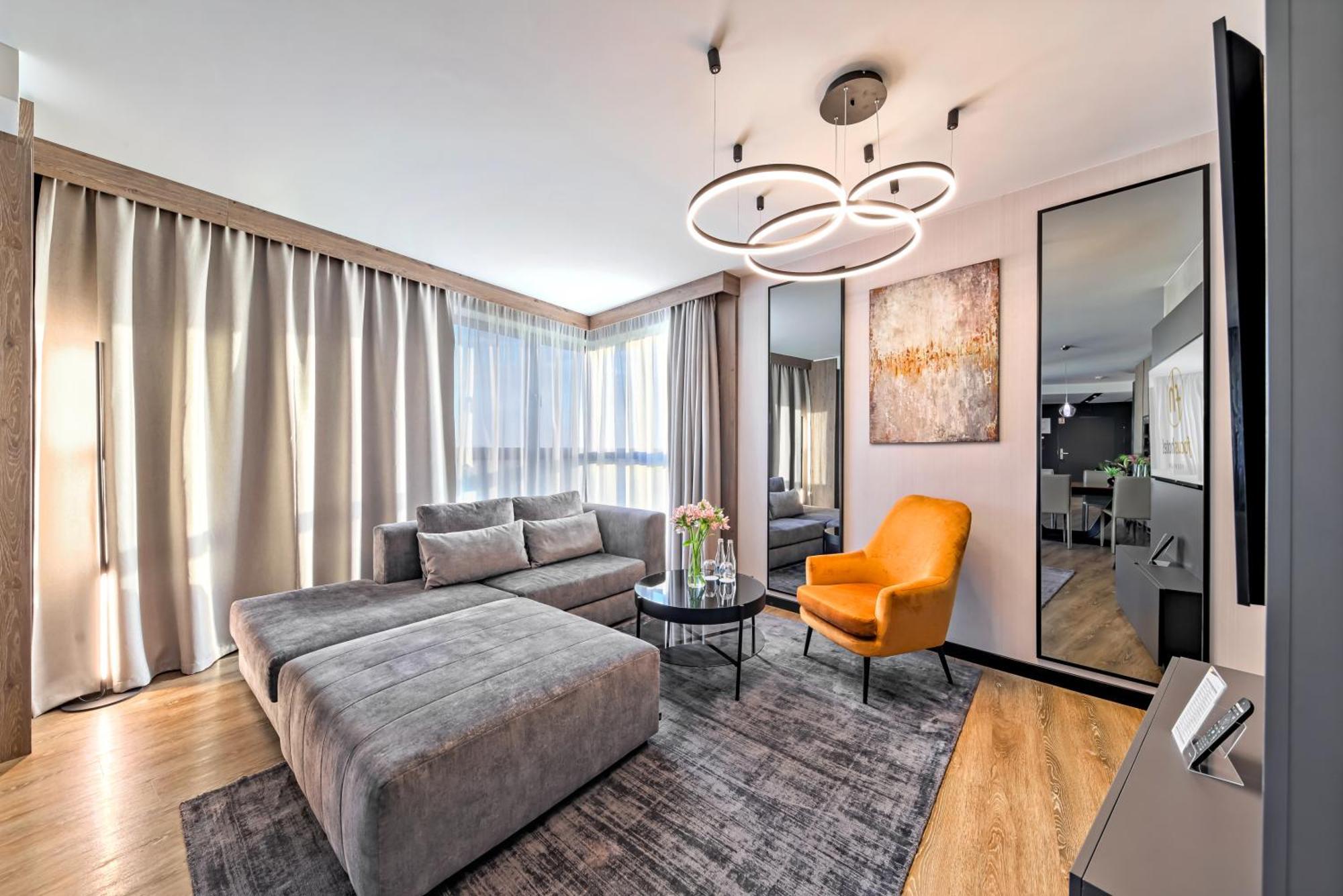 Focus Hotel Premium Warszawa Kültér fotó