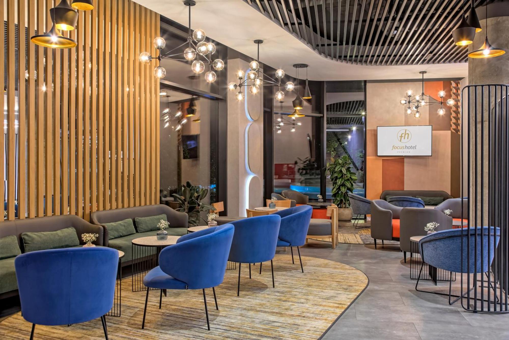 Focus Hotel Premium Warszawa Kültér fotó