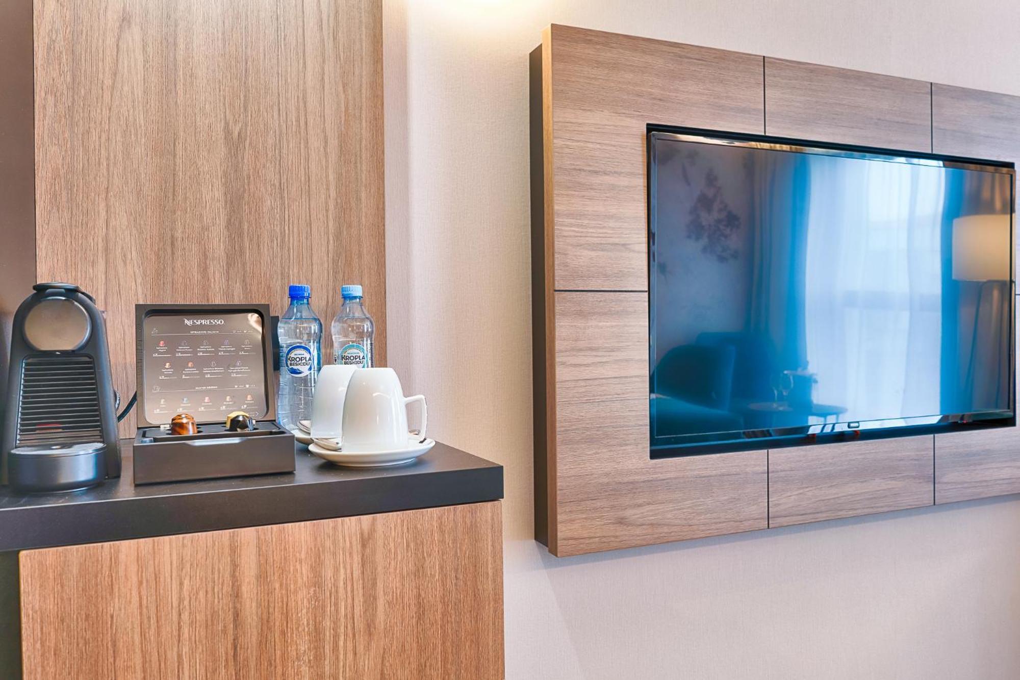 Focus Hotel Premium Warszawa Kültér fotó